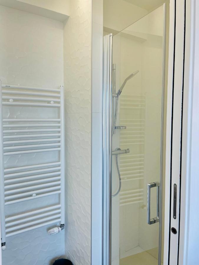 ליון Studio Bel Mod Mont D'Or - Belvedere Moderne מראה חיצוני תמונה